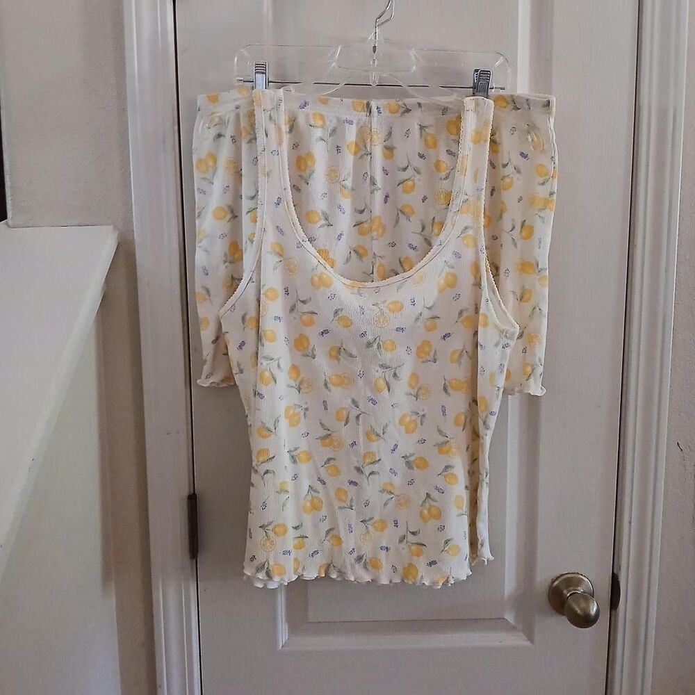 Laura Ashley All Over Print Lemon Pajama Set Ribbed Ruffle Tank Top & Shorts 2X